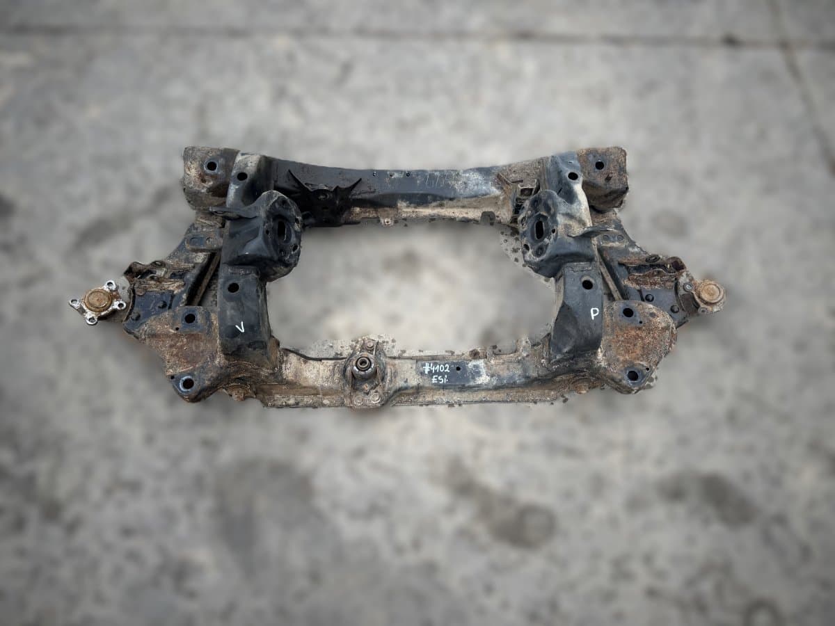 TOYOTA 5121026021 Front Axle Beam TOYOTA HIACE / GRANVIA (XH10, XH20) (1995-2004)