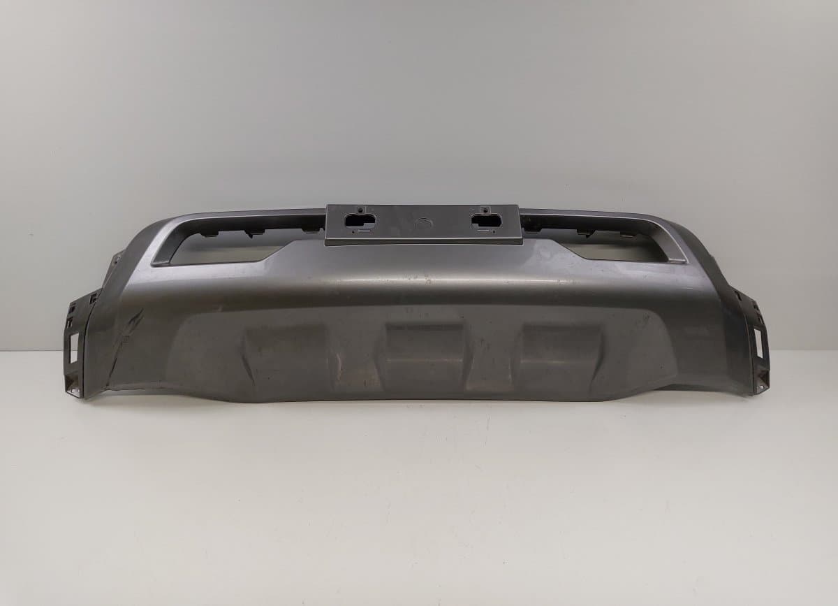 TOYOTA 52410-YP020 52410YP020 52411-YP060 52411YP060 Front bumper Registration plate holder TOYOTA HILUX VIII (AN110, AN120, AN130) (2015-)