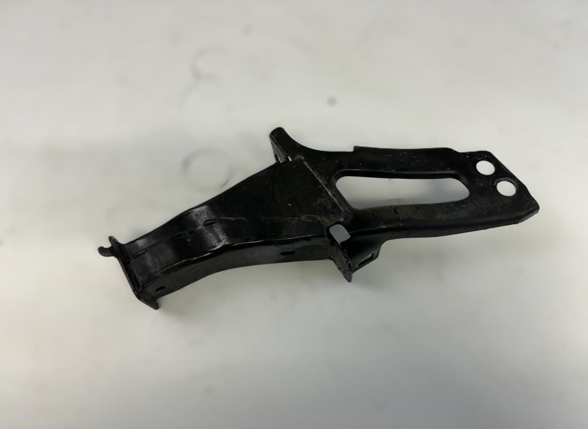 VOLVO 30760140 Front Bumper beam holder left VOLVO XC60 I (2008-2017)