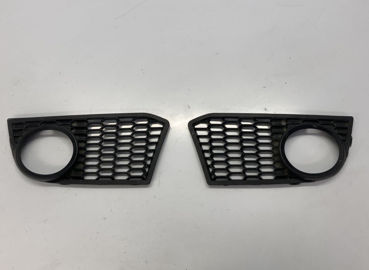 BMW KM51018-5 COZUB0002930 Front bumper grille set BMW 5 (F10, F11) (2010-2017)