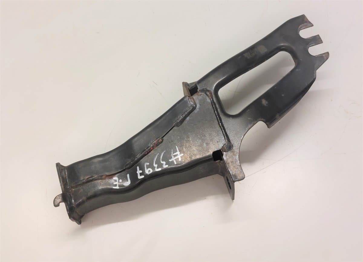VOLVO 31329436 Front Bumper beam holder right VOLVO XC60 I (2008-2017)