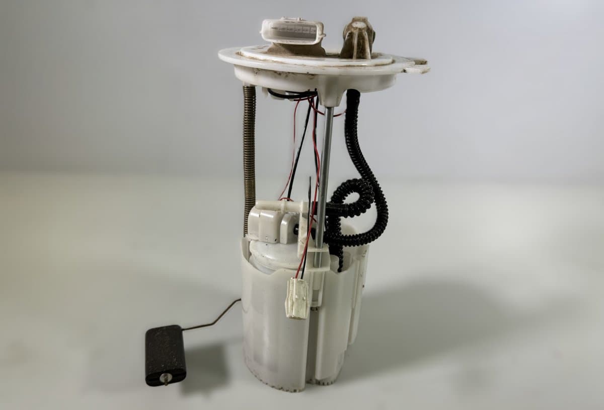 NISSAN 170404BB1A F01R00S411 Fuel delivery pump NISSAN X-TRAIL III (T32) (2013-2022)
