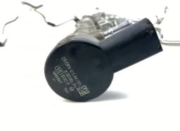 BMW 0445216051 0281006394 Fuel Distributor / fuel rail BMW 5 (G30, G31) (2016-2024) — thumbnail 4