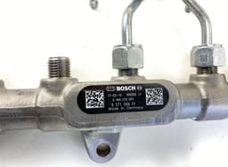 BMW 0445216051 0281006394 Fuel Distributor / fuel rail BMW 5 (G30, G31) (2016-2024) — thumbnail 2