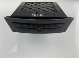 MERCEDES-BENZ CD Changer MERCEDES-BENZ E-CLASS (W211) (2002-2009) — thumbnail 1
