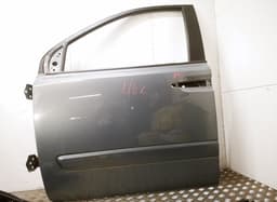 KIA 760034D010 Door Front Left KIA CARNIVAL III (VQ) (2005-2014) — thumbnail 1