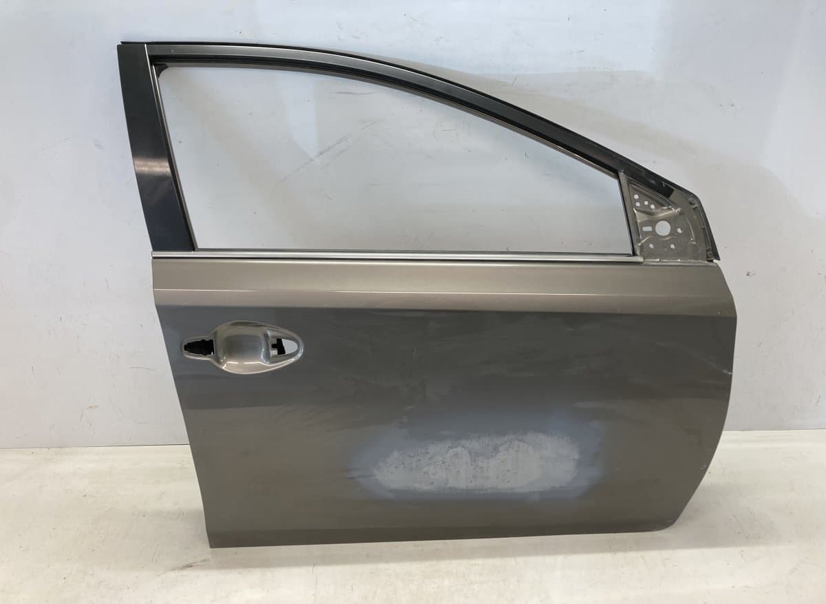 TOYOTA 6711102210 Door Front Right TOYOTA AURIS (E18) 2012-2018
