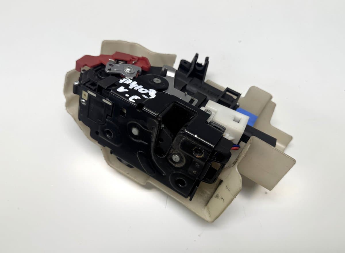 PORSCHE 95553101502 Door Lock Front Left PORSCHE CAYENNE I (2002-2010)