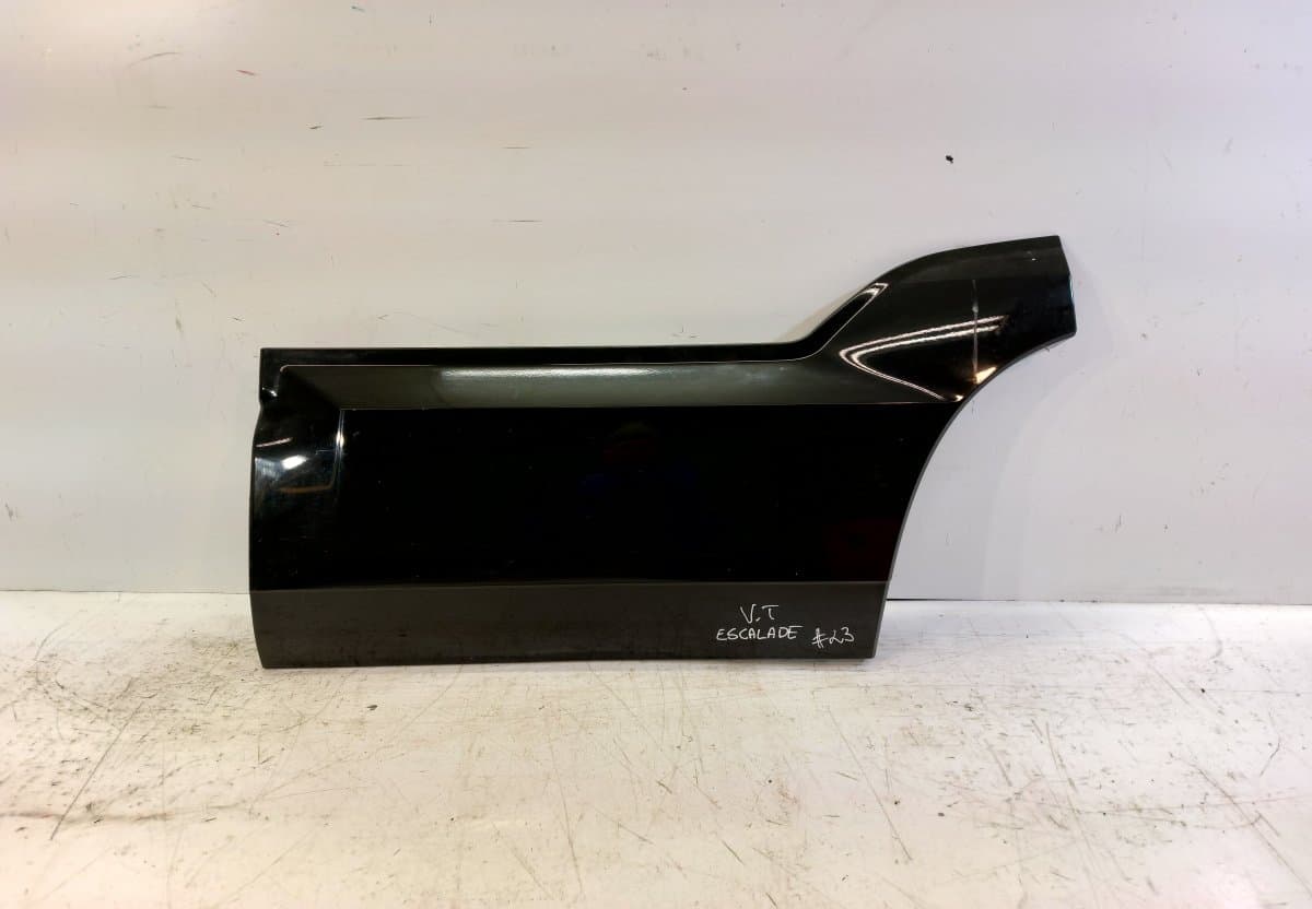 Door lower moulding rear left CADILLAC ESCALADE (1998-2006)