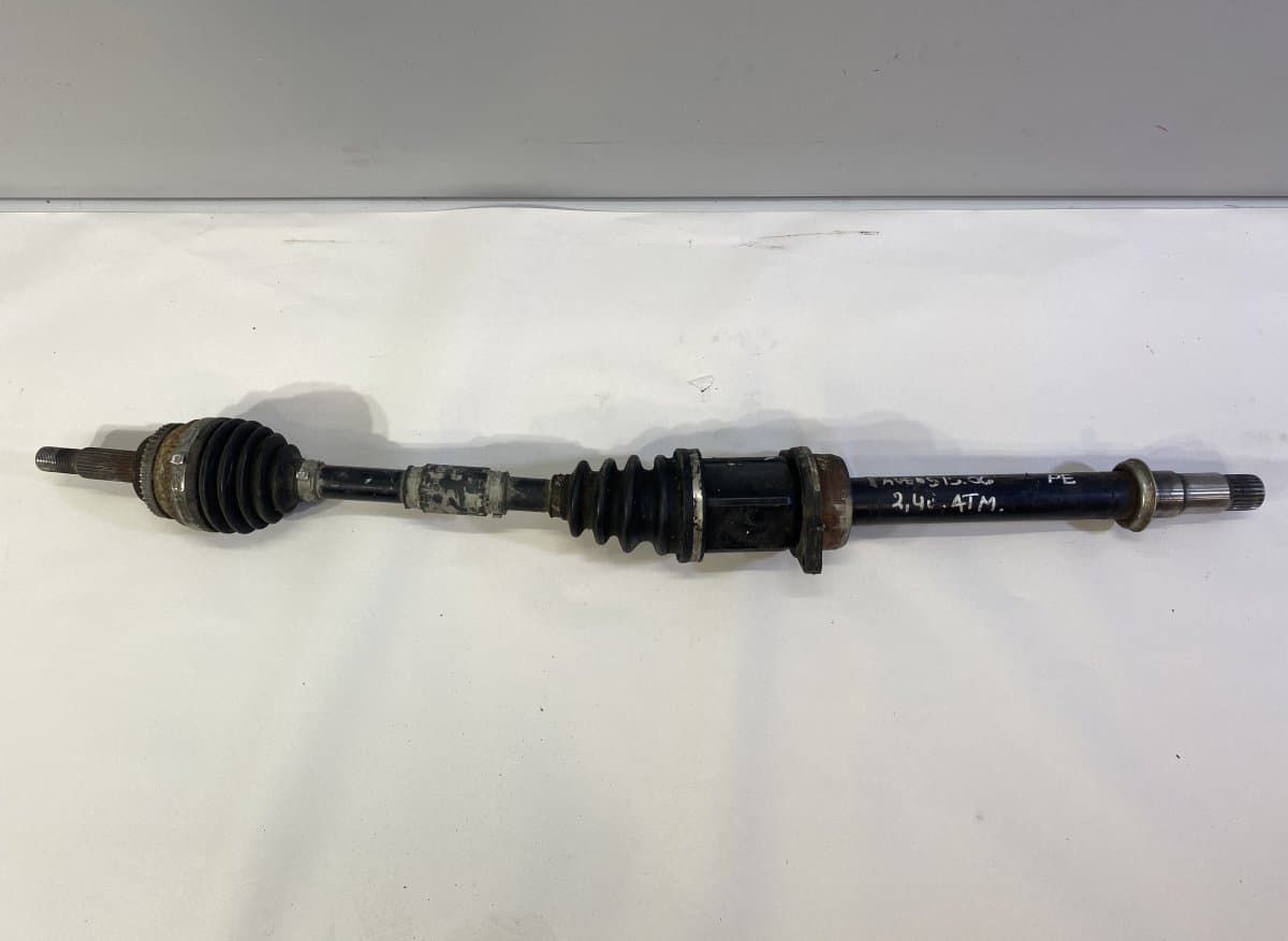 Drive Shaft Front Right TOYOTA AVENSIS (T250) (2003-2008)