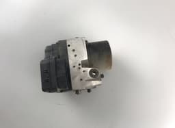 LEXUS ABS hydraulic unit / pump LEXUS IS II (XE20) (2005-2013) — thumbnail 1