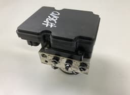 HYUNDAI 58920-C8250 C8589-2055 10R036227 C858930550 61589-45200 6158945200 ABS hydraulic unit / pump HYUNDAI i20 II (GB) (2014-2020) — thumbnail 1