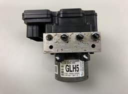 HYUNDAI 58920-C8250 C8589-2055 10R036227 C858930550 61589-45200 6158945200 ABS hydraulic unit / pump HYUNDAI i20 II (GB) (2014-2020) — thumbnail 2