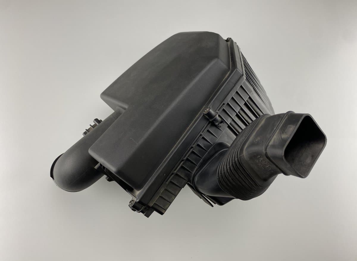 VOLVO 31338679 Air Cleaner (filter box) VOLVO S60 II / V60 I (2010-2018)