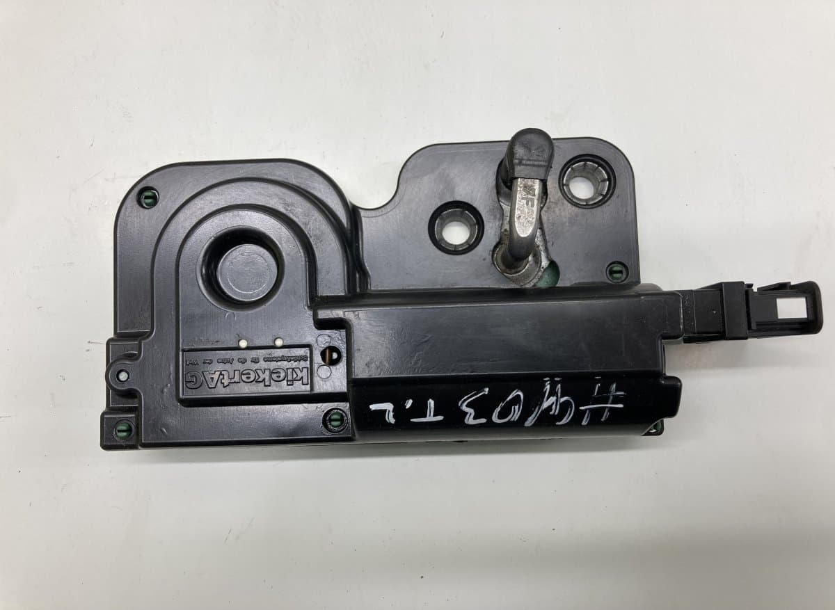 PORSCHE 7L0827511E Bootlid / tailgate lock PORSCHE CAYENNE I (2002-2010)
