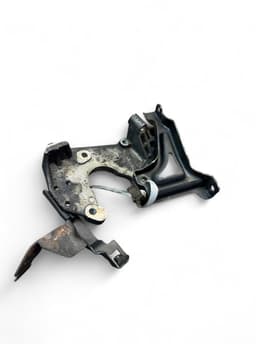 VW 059130147 059130147H Fuel delivery pump Bracket / housing VW PHAETON (3D) (2002-2016) — thumbnail 2