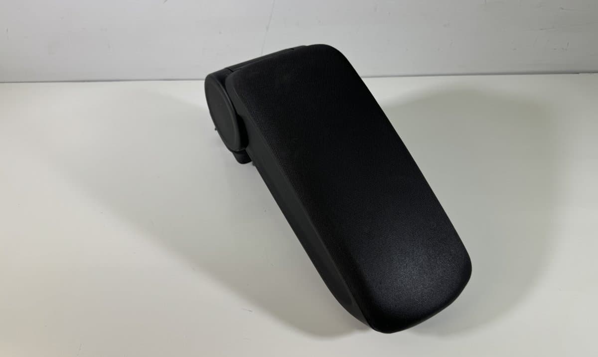 AUDI 8X0864207 8X0864245B Armrest front AUDI A1 (8X1, 8XK, 8XA, 8XF) (2010-2018)