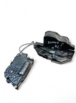 BMW 7185687 51225A36E15 5A36E15 Door Lock Rear Left BMW 7 (F01, F02) (2008-2016) — thumbnail 1