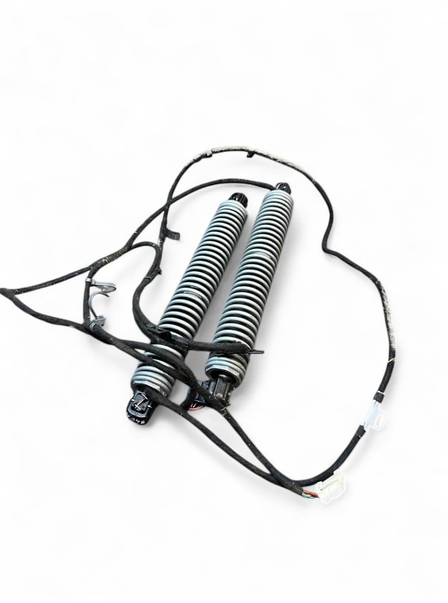 BMW 51247207010 51247207009 7207010 7207009 Bootlid / tailgate strut set BMW 5 (F10, F11) (2010-2017)