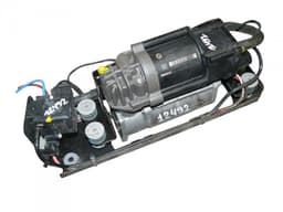 BMW Air Suspension Compressor BMW 5 (F10, F11) (2010-2017) — thumbnail 1