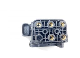 MERCEDES-BENZ A2123200358 Air suspension valve block MERCEDES-BENZ C-CLASS (W205) (2013-2021) — thumbnail 2
