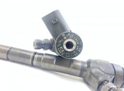 SKODA 0445110369 0445110368 0986435166 0445110646 0445110647 Fuel injector set SKODA OCTAVIA II (1Z) (2004-2013) — thumbnail 3