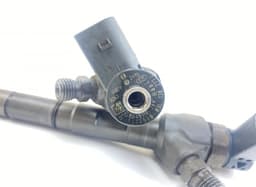 SKODA 0445110369 0445110368 0986435166 0445110646 0445110647 Fuel injector set SKODA OCTAVIA II (1Z) (2004-2013) — thumbnail 5