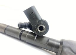 SKODA 0445110369 0445110368 0986435166 0445110646 0445110647 Fuel injector set SKODA OCTAVIA II (1Z) (2004-2013) — thumbnail 6