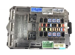 JAGUAR C2Z26803 Fuse box JAGUAR XF (X250, CC9) (2008-2015) — thumbnail 2