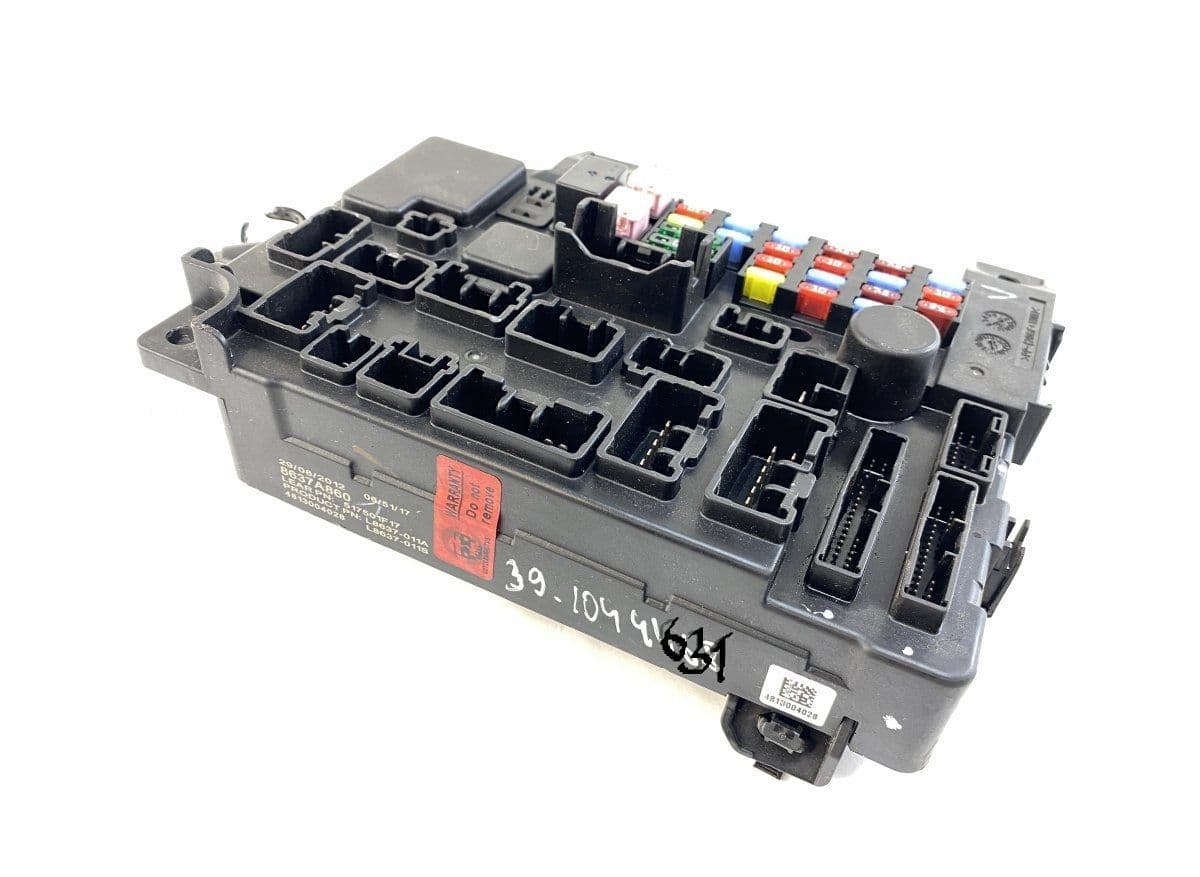 MITSUBISHI 8637A867 Fuse box MITSUBISHI OUTLANDER III (GG, GF, ZJ, ZK, ZL) (2012-2021)