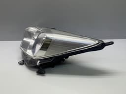 TOYOTA 8117052C80 Headlight left TOYOTA VERSO S / RACTIS II (XP120) (2010-2016) — thumbnail 2