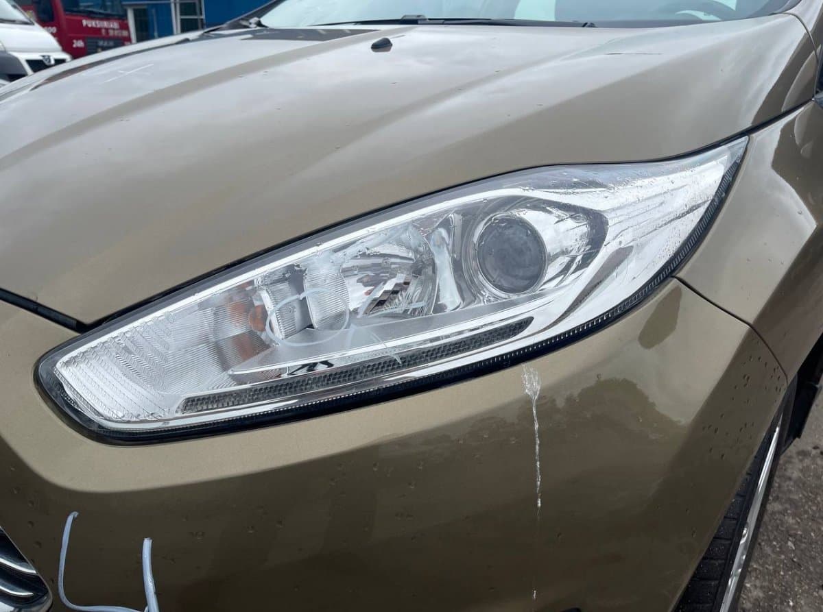 FORD Headlight left FORD FIESTA VI (2008-2017)