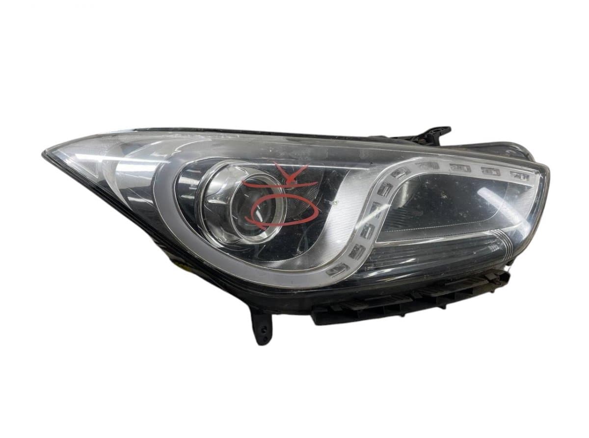 HYUNDAI 921023Z090 921023Z095 921023ZXXX Headlight right HYUNDAI i40 (VF) (2011-2019)