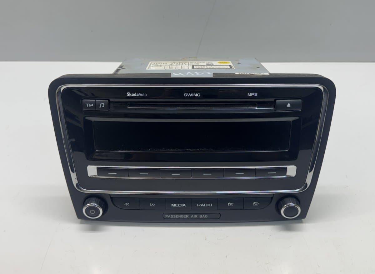 SKODA 3T0035186 Radio SKODA SUPERB II (3T4, 3T5) (2008-2015)
