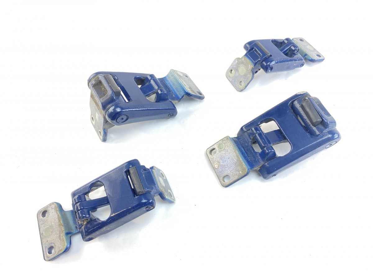 MERCEDES-BENZ A9107408900 A9107409000 A9107406500 A9107406600 Rear panel door hinge set MERCEDES-BENZ SPRINTER (907, 910) (2018-)