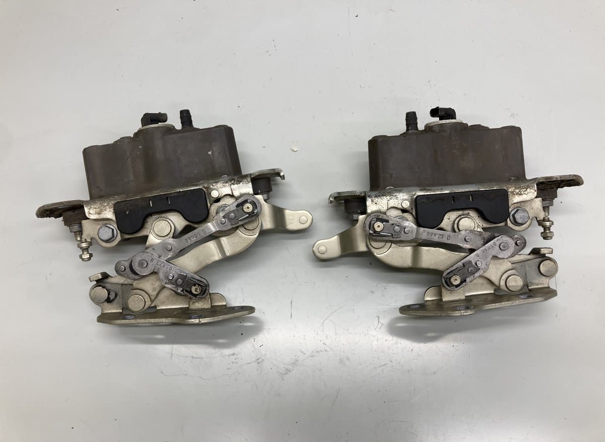 MERCEDES-BENZ A2129066301 A2048800228019 A2129066201 A2048800128019 Bonnet hinge set MERCEDES-BENZ E-CLASS (W212) (2009-2016)