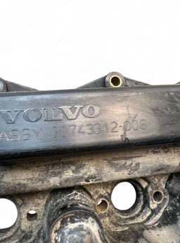 VOLVO 30743259 30743312 Cylinder head valve cover VOLVO V70 III (BW) (2007-2016) — thumbnail 7