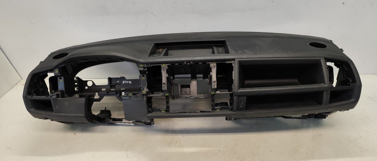 VW 7E1857051 Dashboard VW TRANSPORTER T6 / MULTIVAN (SG, SF) (2015-)