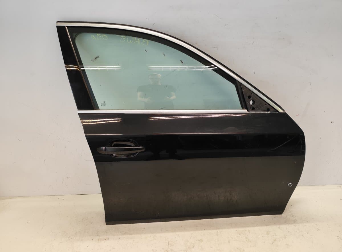 BMW 41515A2A3A6 Door Front Right BMW 5 (E60, E61) (2003-2010)