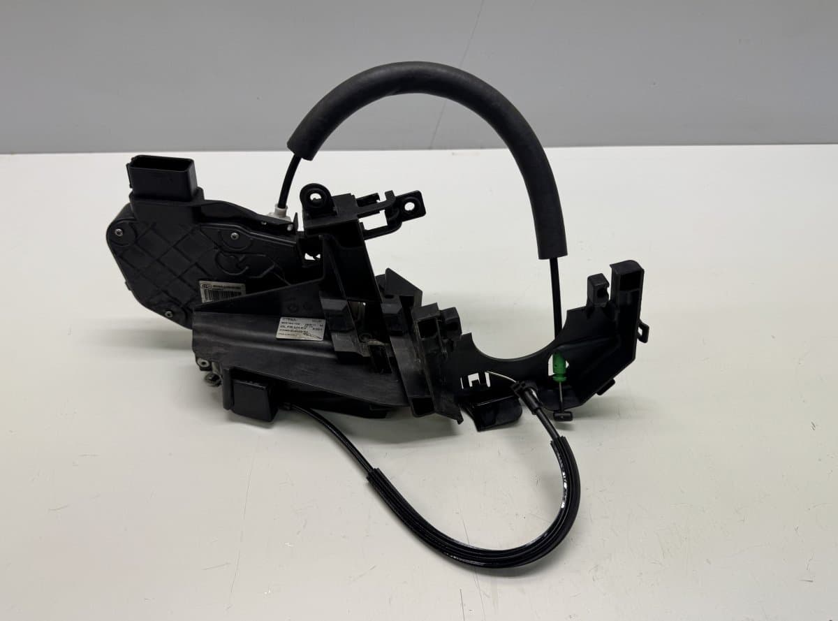 JAGUAR 6W8A21813GD Door Lock Front Left JAGUAR XJ (X351) (2009-2019)