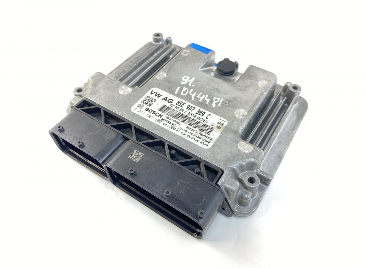 AUDI 0261S21180 Engine Control Unit / module (ECU) AUDI Q3 (F3B, F3N) (2018-)