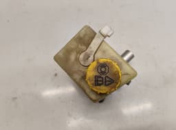 JAGUAR AW932140AA 6W832C217AA Brake Master Cylinder JAGUAR XJ (X351) (2009-2019) — thumbnail 2
