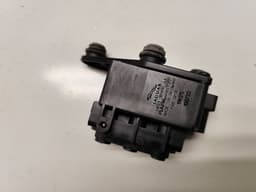 JAGUAR AW933B486AA Air suspension valve block JAGUAR XJ (X351) (2009-2019) — thumbnail 2