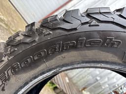 NISSAN Tyre 2 pcs NISSAN NAVARA III / NP300 (D23) (2014-) — thumbnail 2