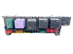 MERCEDES-BENZ 05045134 05045133 05045132 Fuse box MERCEDES-BENZ S-CLASS (W220) (1998-2005) — thumbnail 2