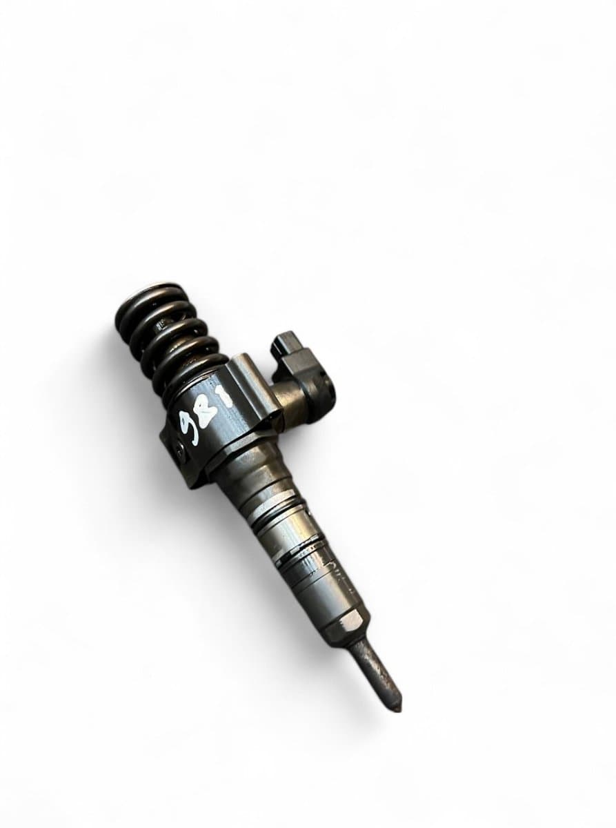 VW 03G130073T Fuel Injector VW PASSAT B6 (3C) (2005-2010)