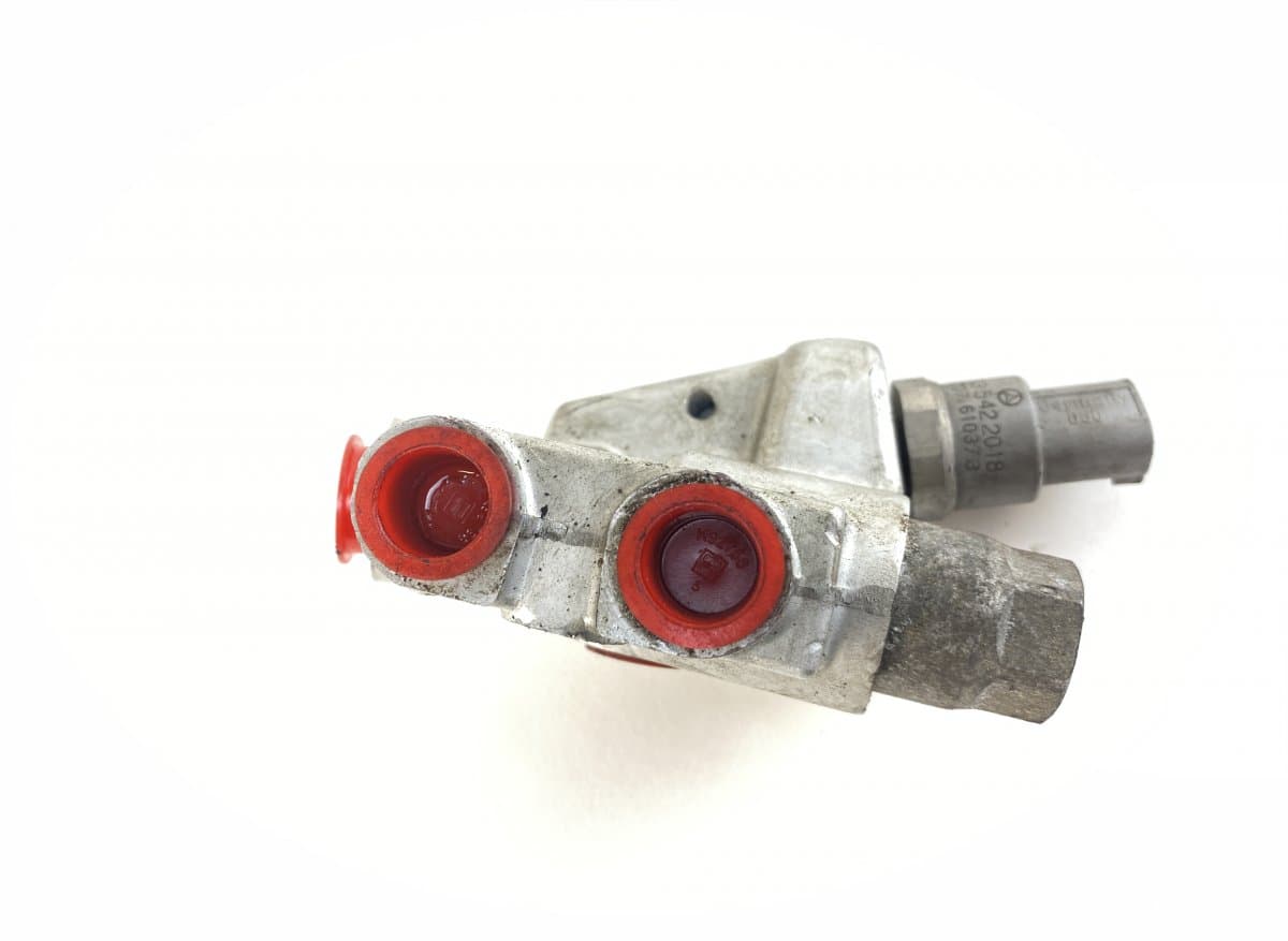MERCEDES-BENZ A2203200858 A0035422018 Air suspension valve block MERCEDES-BENZ SL-CLASS (R230) (2001-2012)