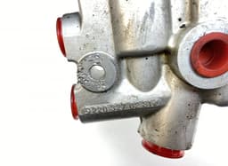 MERCEDES-BENZ A2203200858 A0035422018 Air suspension valve block MERCEDES-BENZ SL-CLASS (R230) (2001-2012) — thumbnail 3