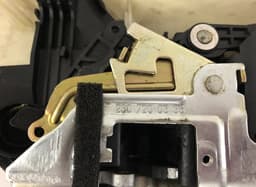 MERCEDES-BENZ A2307200735 Door Lock Front Left MERCEDES-BENZ SL-CLASS (R230) (2001-2012) — thumbnail 4