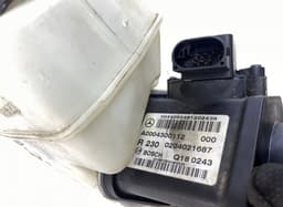 MERCEDES-BENZ 0204021687 0204024105 0204251302 Brake Master Cylinder MERCEDES-BENZ SL-CLASS (R230) (2001-2012) — thumbnail 4